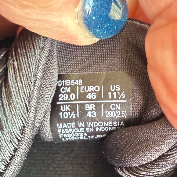 ASICS Gel-Kayano 30 Black and White Men's Running Shoes - Picture 11 of 13